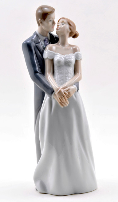 Nao by Lladro Porcelain "Unforgettable day" Figurine